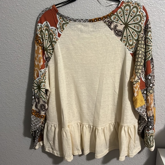Umgee- 1X Boho long sleeve top - Picture 4 of 11